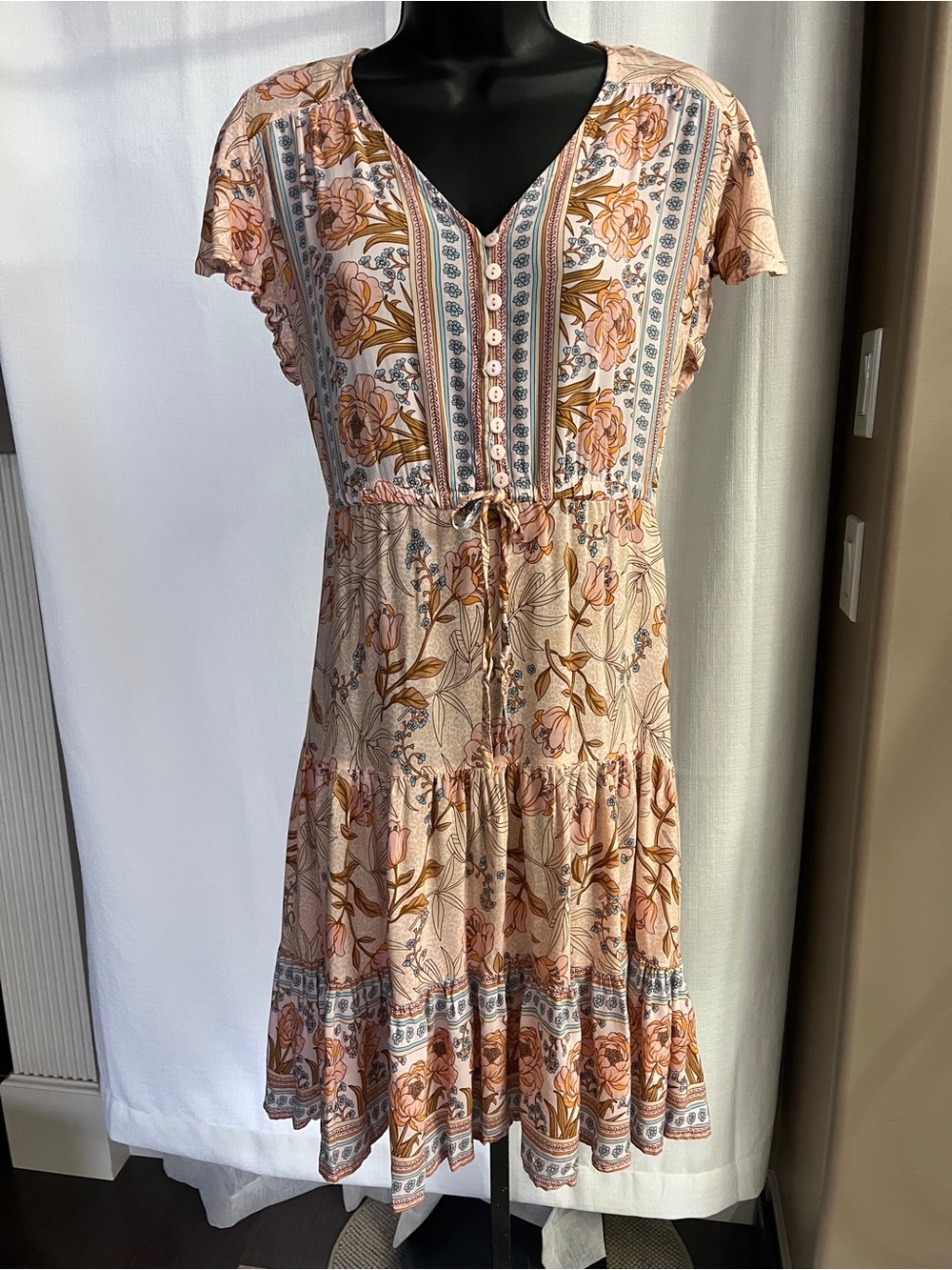 Papillon Blanc Peach Floral Button-Front Midi Dress